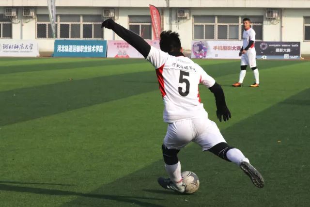 巴林中场：有信心在主场面对中国队拿到3分