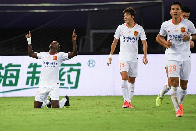 英超-B席破门哈兰德失点 曼城主场1-1埃弗顿